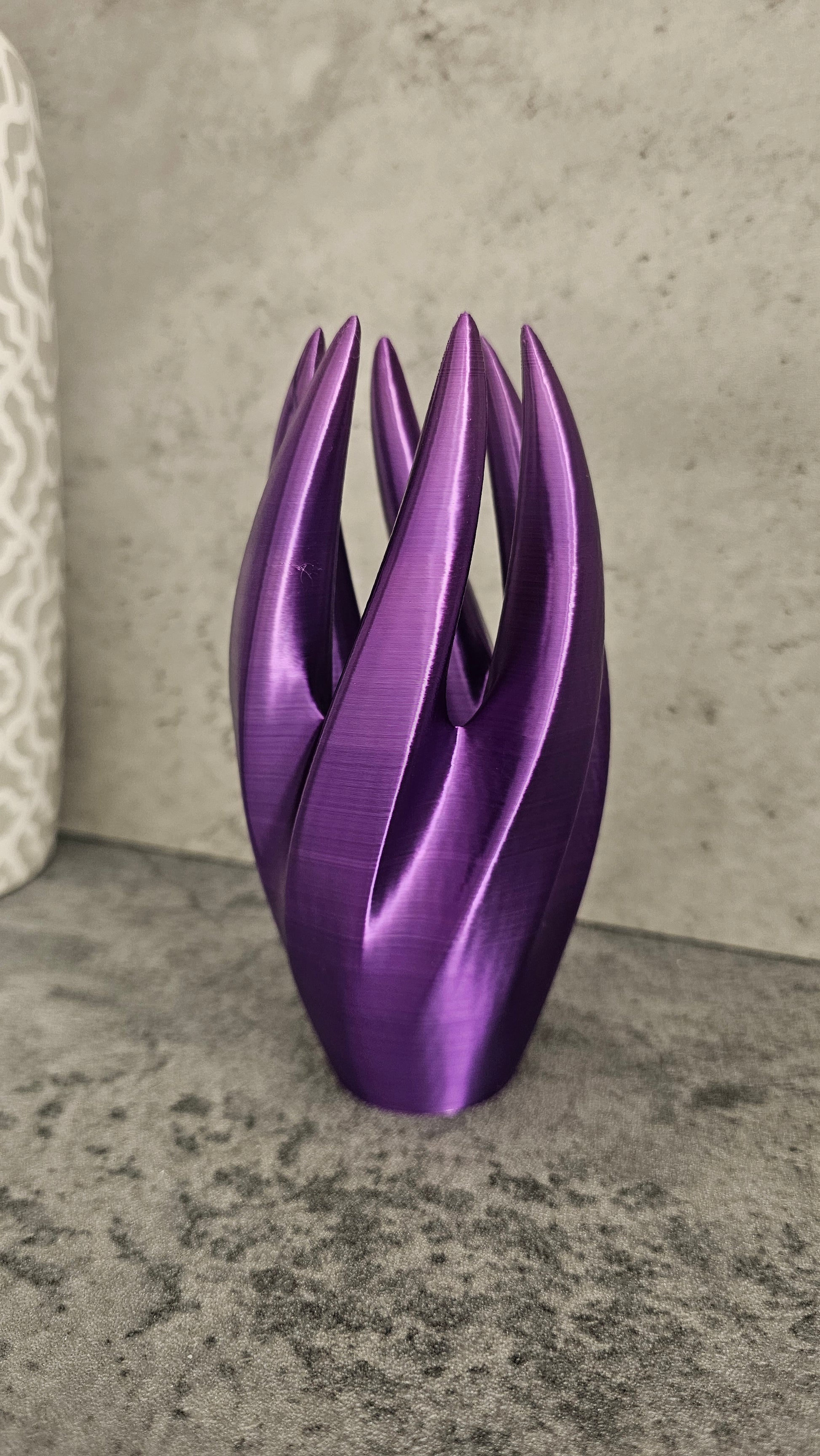 Twisted Style Ring Holder - Minimalist Vriden Ring Display Stand - Danielle and Jason Baker LLC - Danielle Baker's Boutique