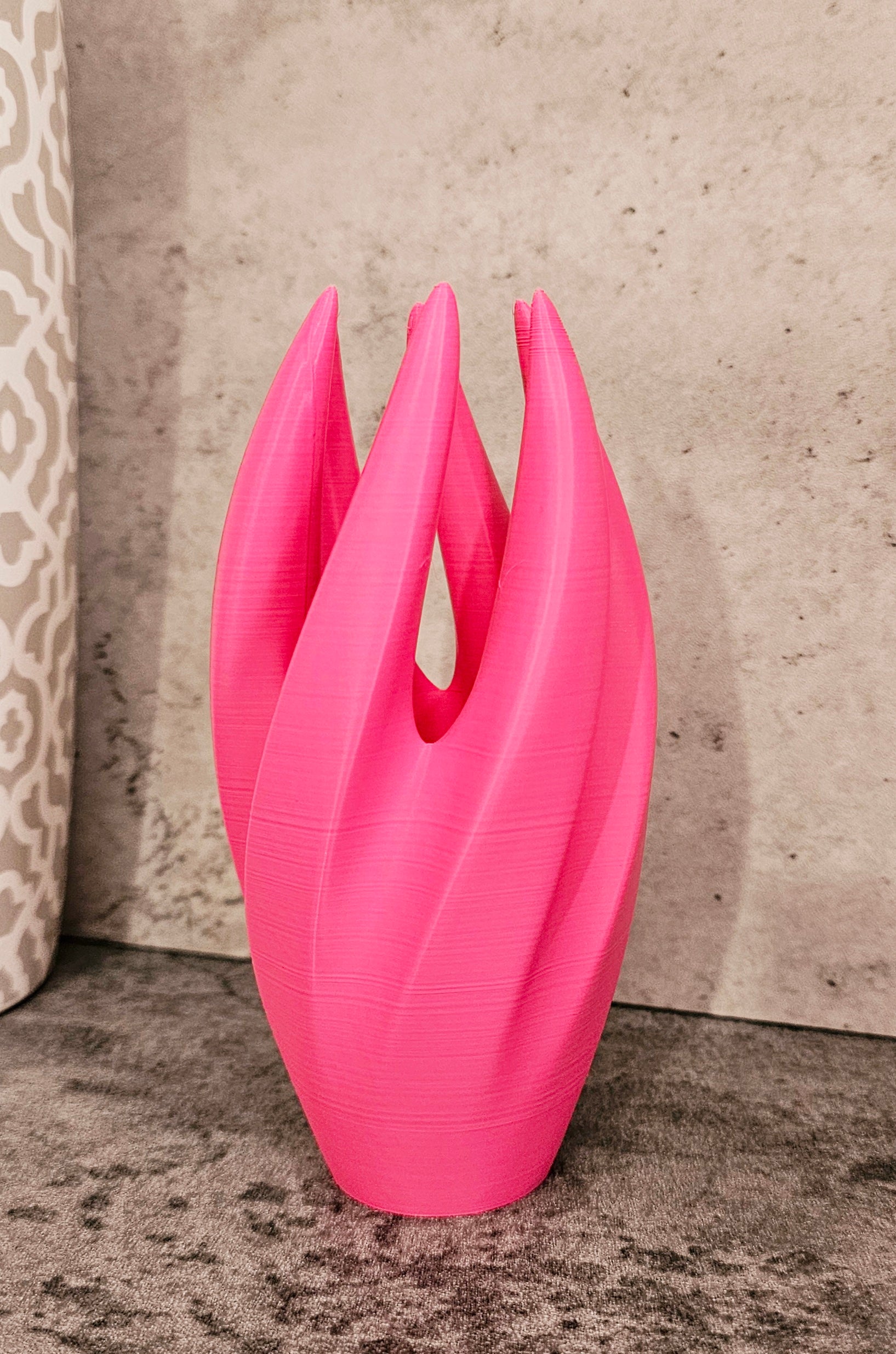Twisted Style Ring Holder - Minimalist Vriden Ring Display Stand - Danielle and Jason Baker LLC - Danielle Baker's Boutique