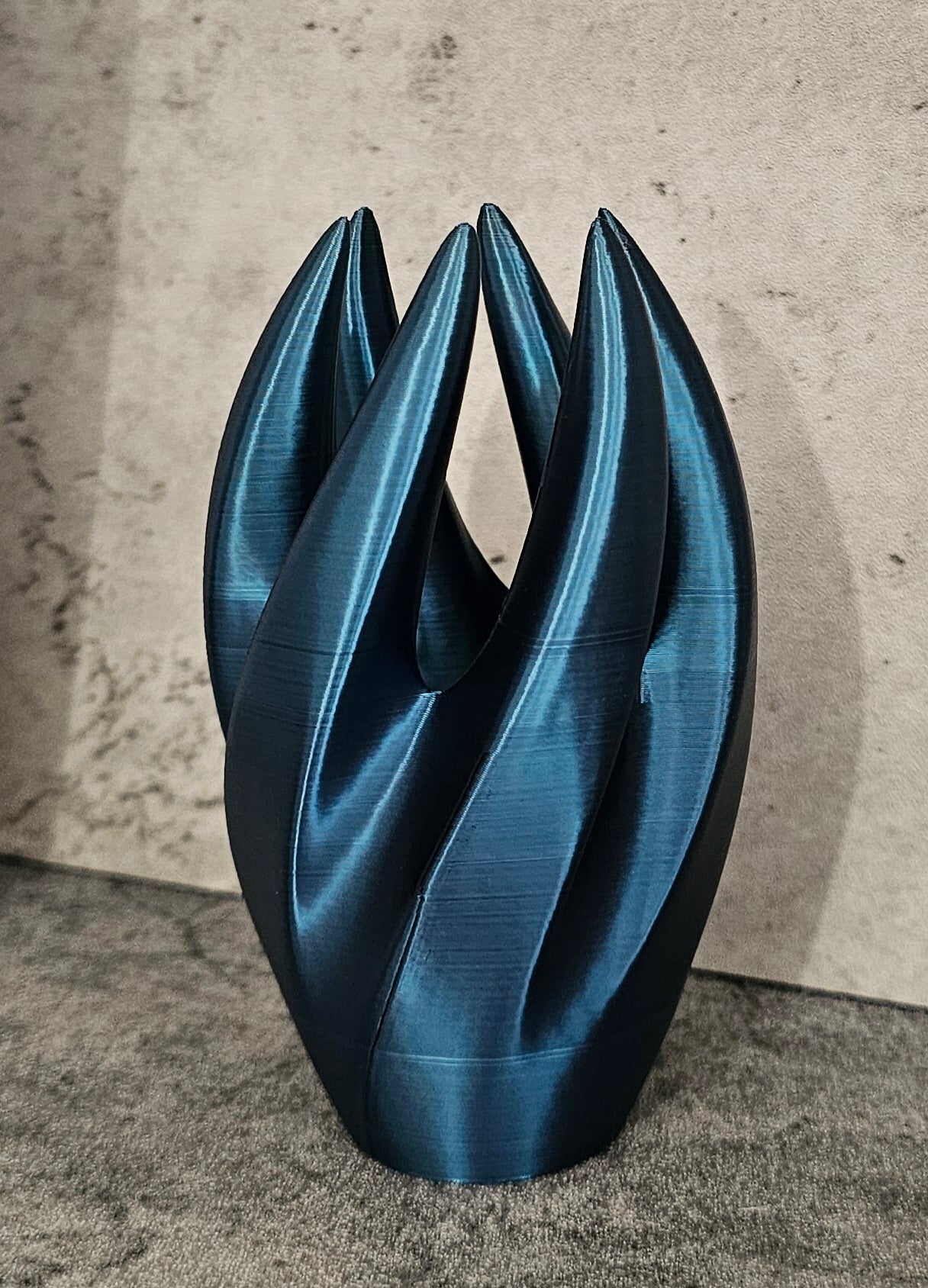 Twisted Style Ring Holder - Minimalist Vriden Ring Display Stand - Danielle and Jason Baker LLC - Danielle Baker's Boutique