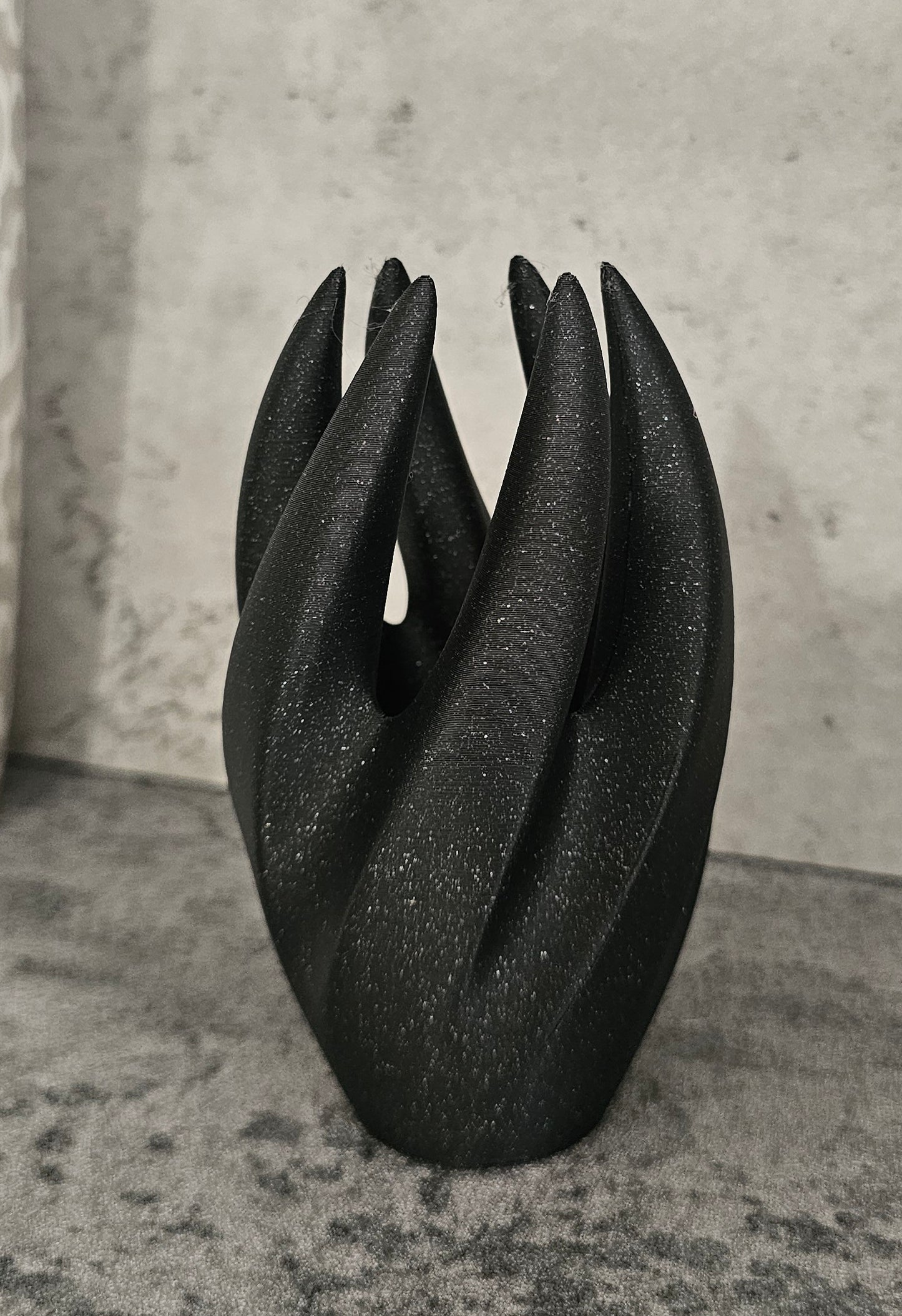 Twisted Style Ring Holder - Minimalist Vriden Ring Display Stand - Danielle and Jason Baker LLC - Danielle Baker's Boutique